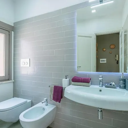 Nice home in Orte with Outdoor swimming pool, Internet&2 Bedrooms *