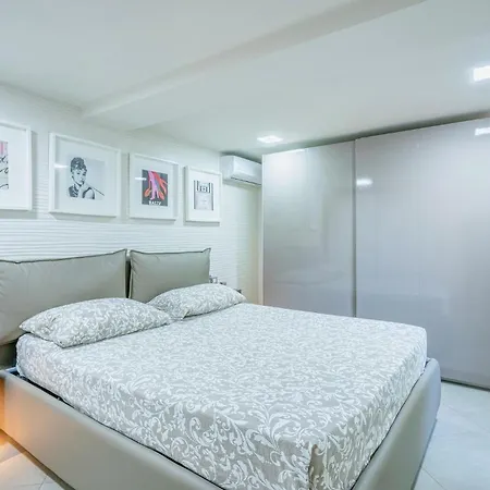 Lovely In With House A Panoramic View Orte