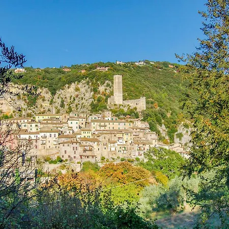 Nice home in Orte with Outdoor swimming pool, Internet&2 Bedrooms