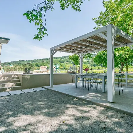 Lovely In With House A Panoramic View Orte